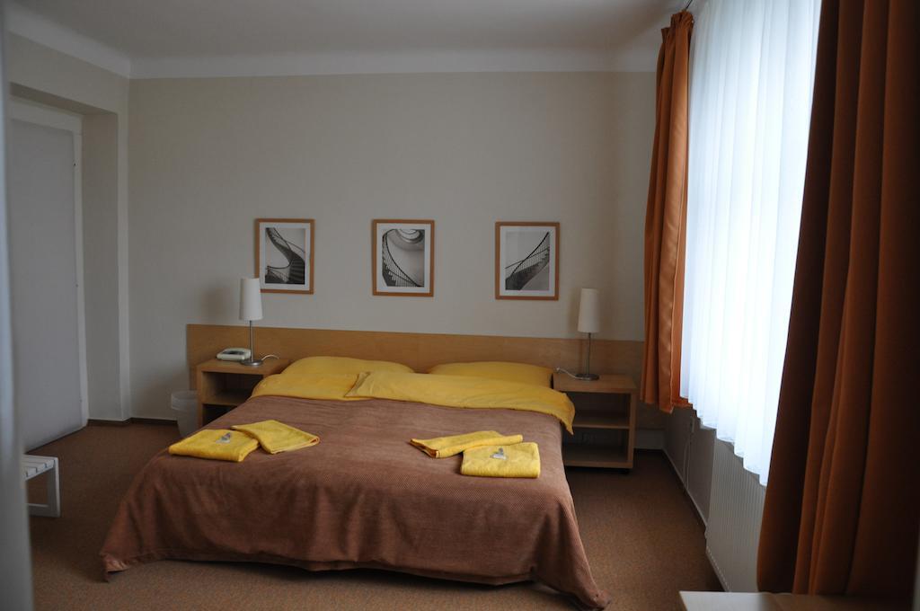 Lida Guest House Praga Quarto foto
